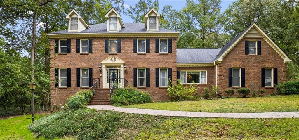 1211 Silverwood Ct., Lawrenceville, GA 30043