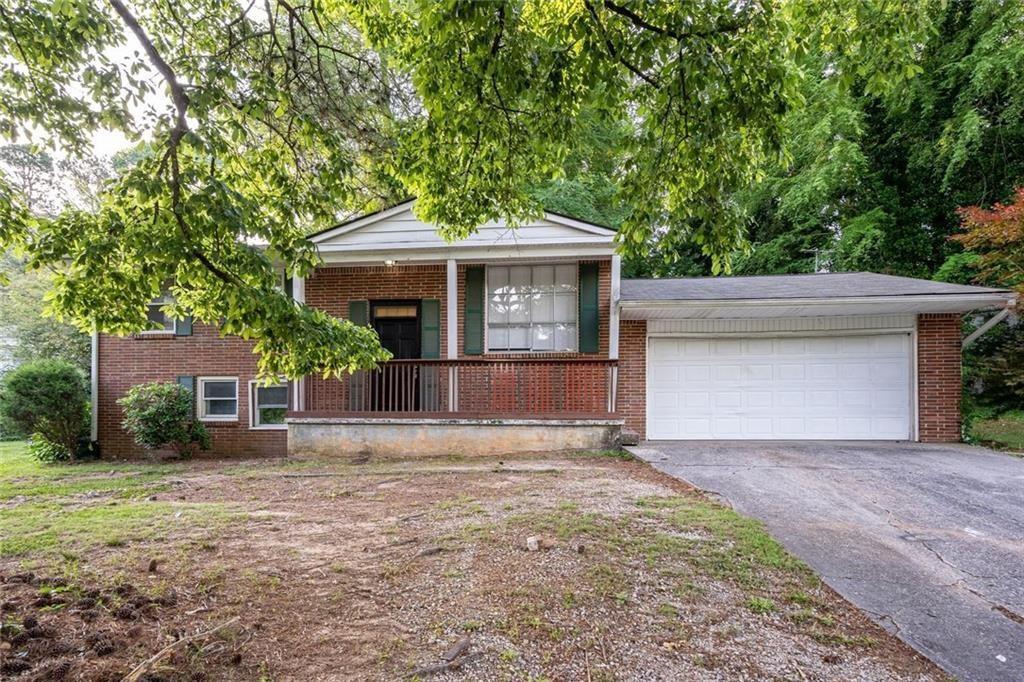 367 Camelot Pkwy., Jonesboro, GA 30236