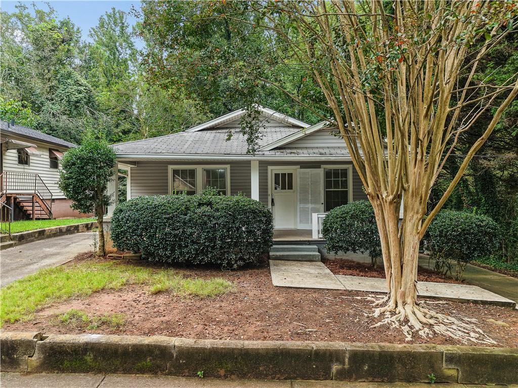 1938 Linwood Ave., East Point, GA 30344
