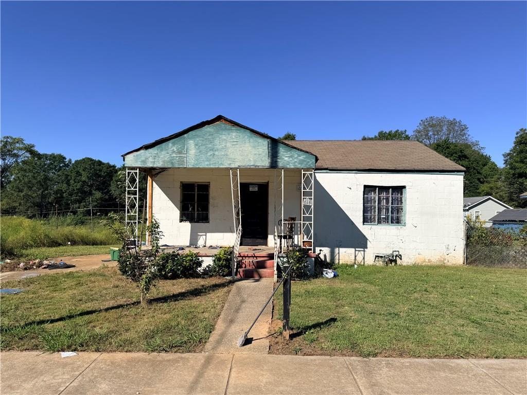 616 Paines Ave., Atlanta, GA 30318