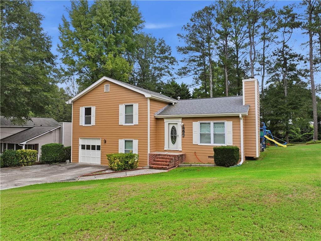 1668 Woodsong Ct., Grayson, GA 30017