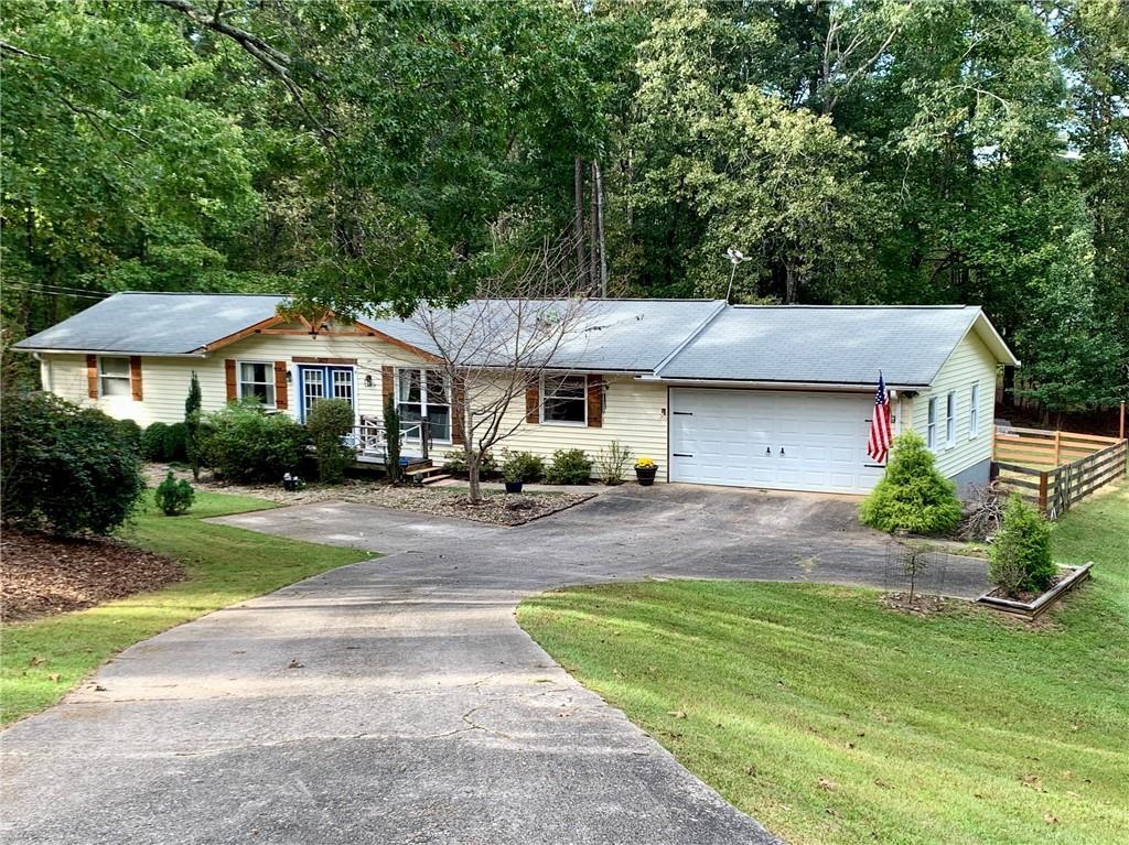 3412 Springdale Forrest Ave., Gainesville, GA 30506