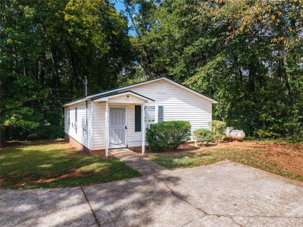 1129 Ext W College St., Griffin, GA 30224