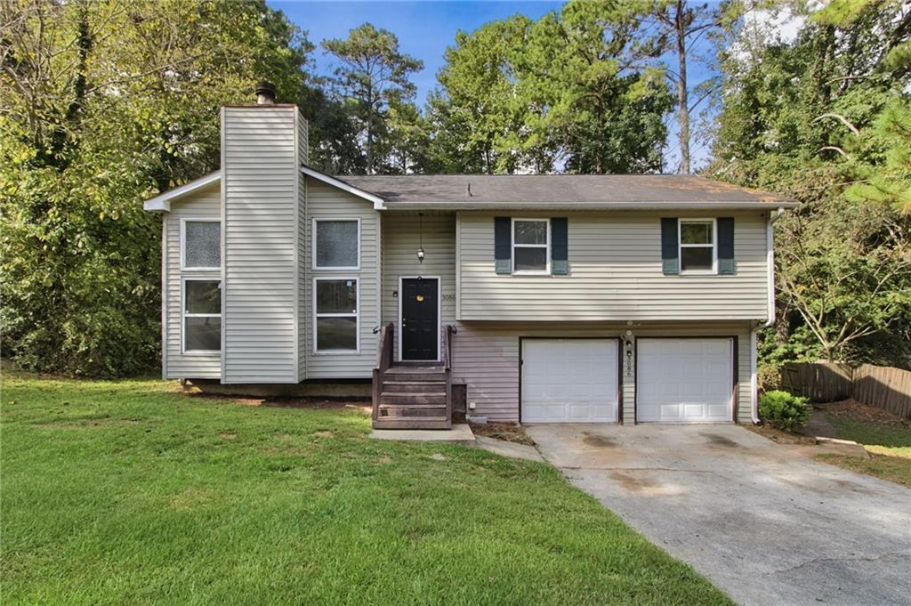 3086 Chippewa Dr., Rex, GA 30273