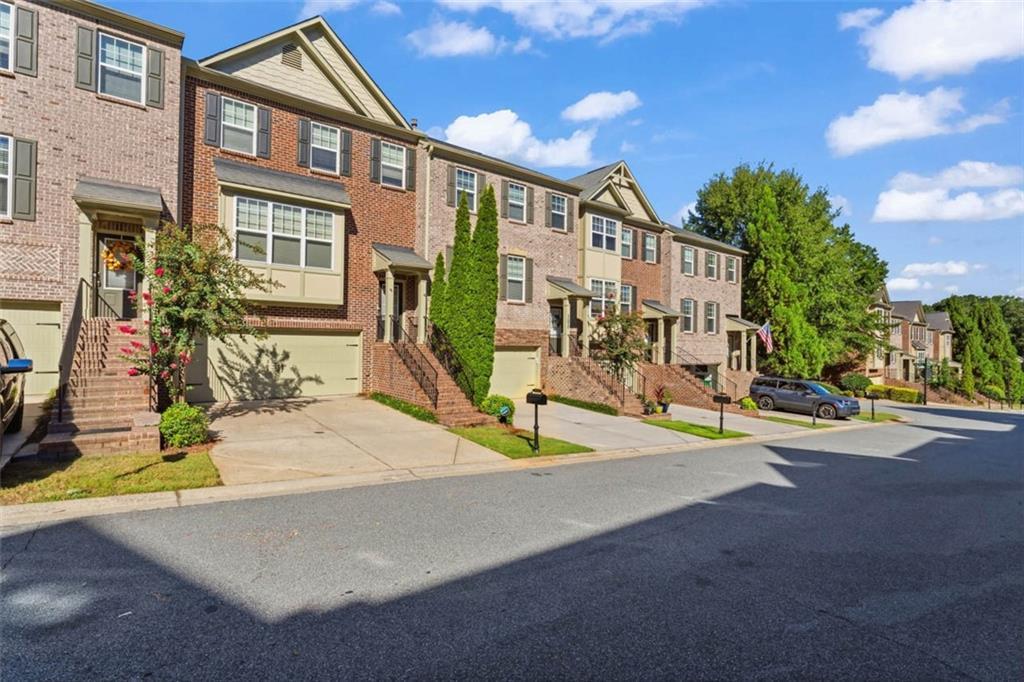 3688 Lambert Ln., Atlanta, GA 30319