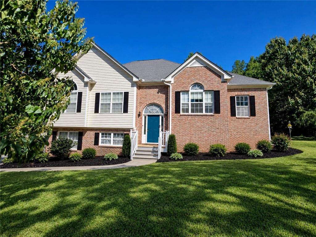 8710 Wolf Creek Dr., Winston, GA 30187