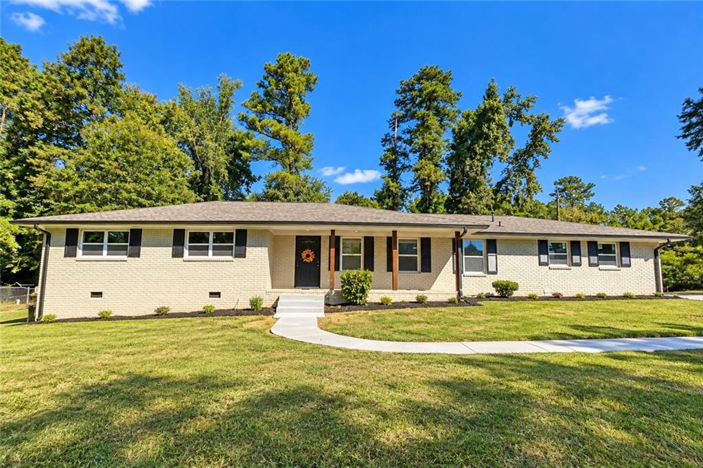 2613 Creek Ln., Snellville, GA 30078
