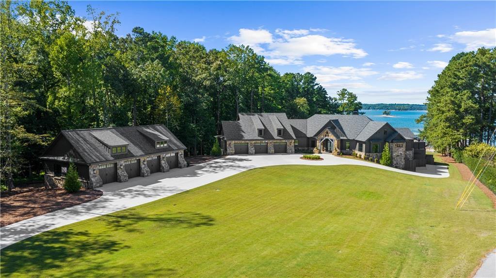 6091 Jim Crow Rd., Flowery Branch, GA 30542
