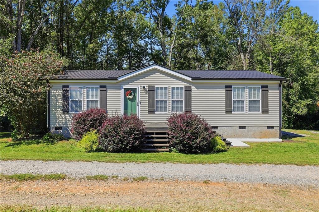 113 Lonesome Pond Rd., Cleveland, GA 30528