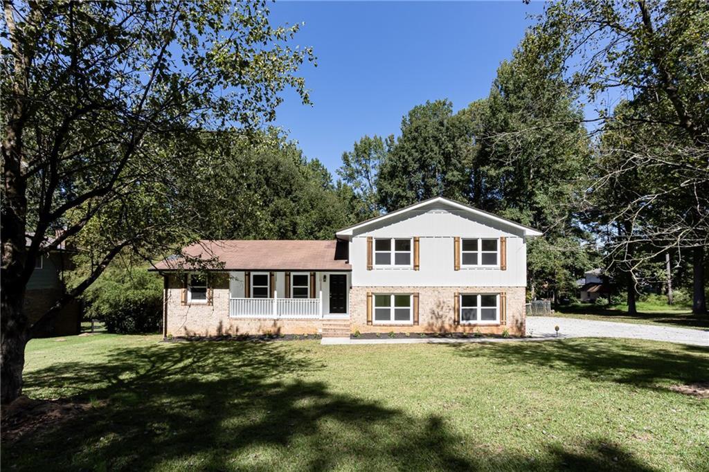 2882 Creek Dr., Duluth, GA 30096