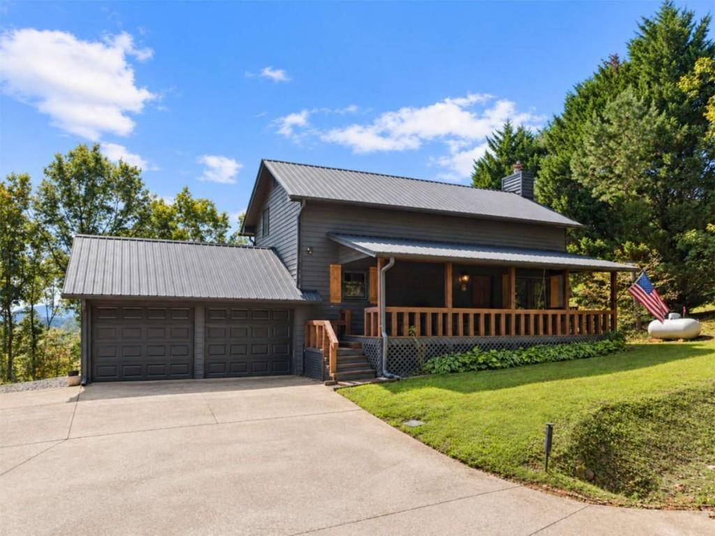 36 Deep Cove Rd., Blue Ridge, GA 30513