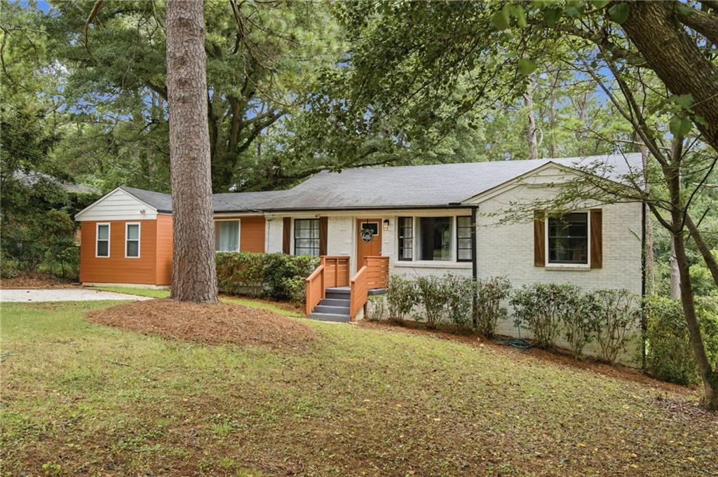 1402 Midlawn Dr., Decatur, GA 30032