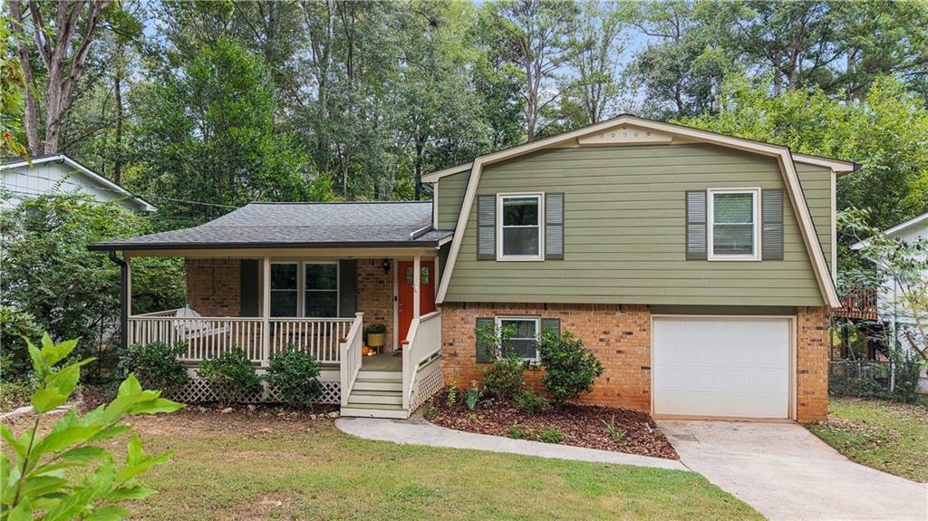 1641 Avon Ave., Tucker, GA 30084