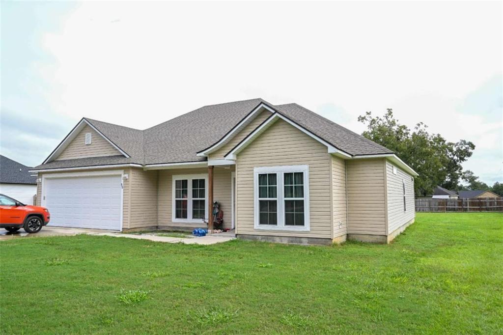 55 W Stanley Rd Extension, Ray City, GA 31645
