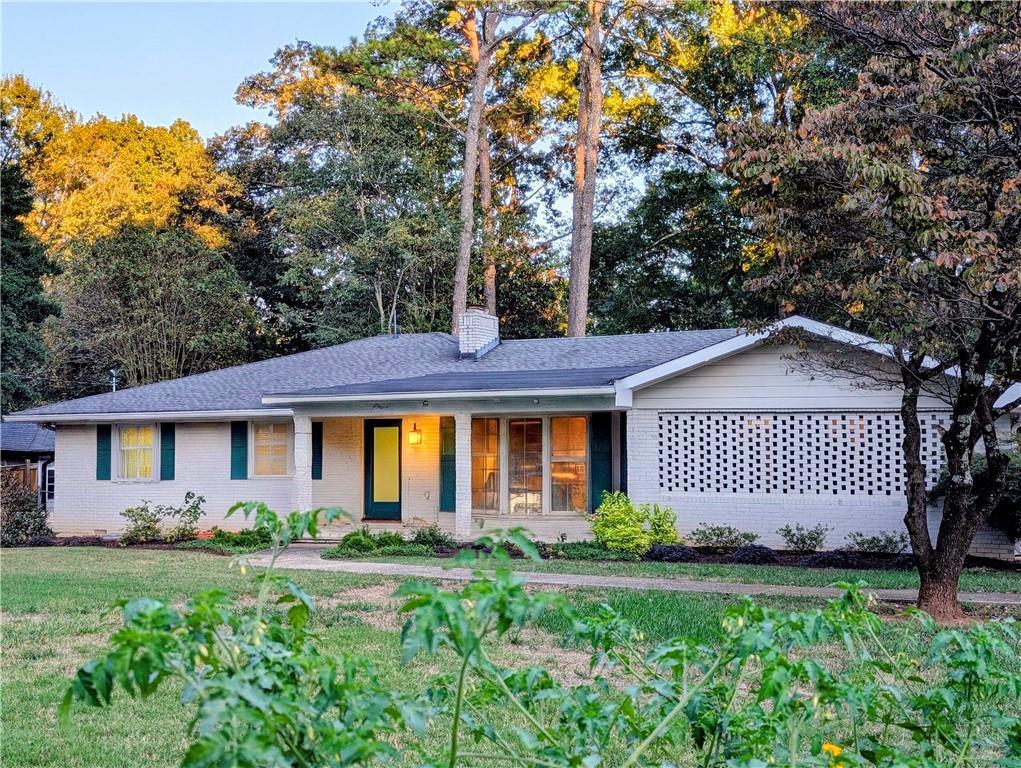 1086 Chatsworth Dr., Avondale Estates, GA 30002
