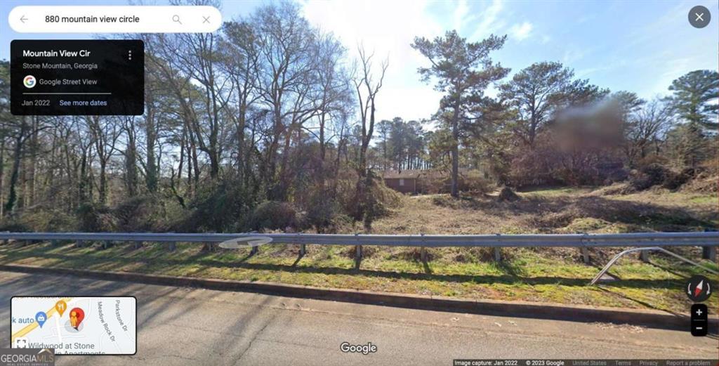 880 Mountain View Dr., Stone Mountain, GA 30083