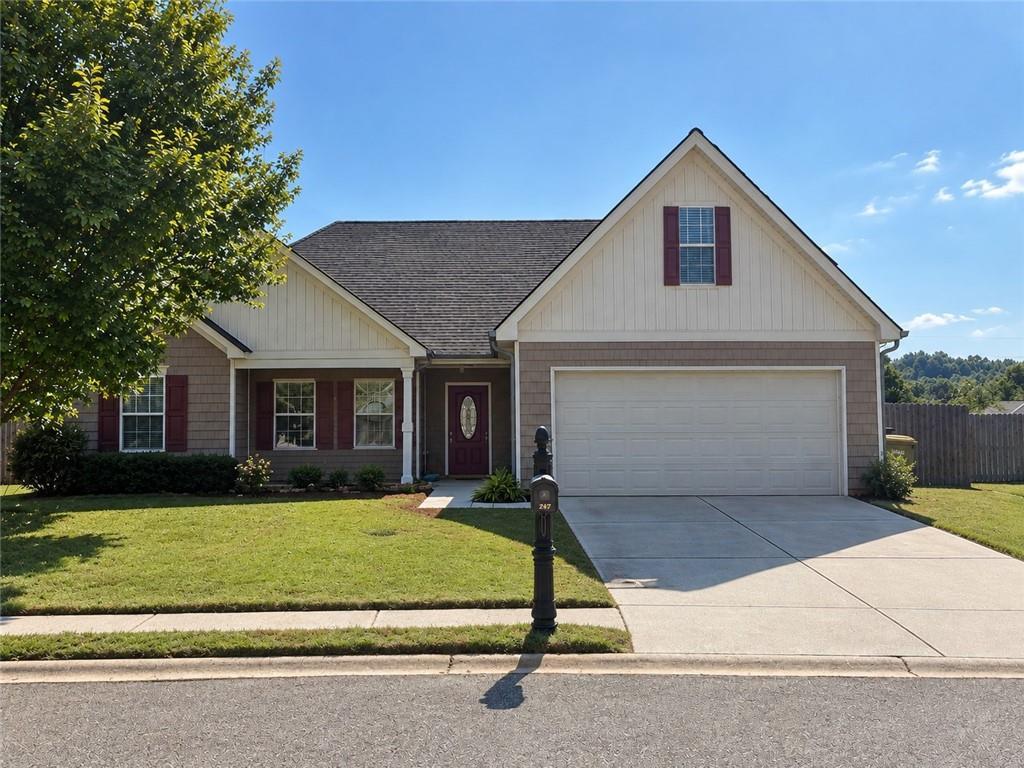271 Stillwood Dr., Winder, GA 30680