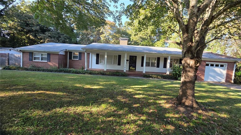 104 Woodhaven Dr., Jonesboro, GA 30236