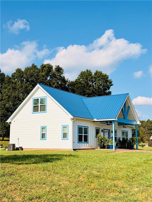 132 Fairview Meadows Dr., Demorest, GA 30535