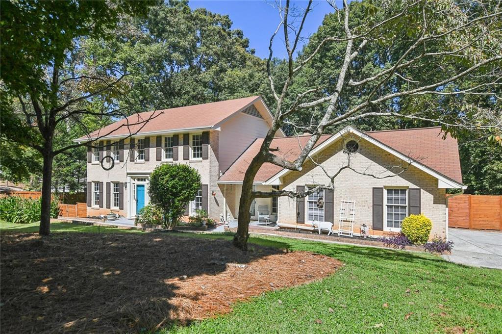 2209 Mountain Creek Dr., Smoke Rise, GA 30087