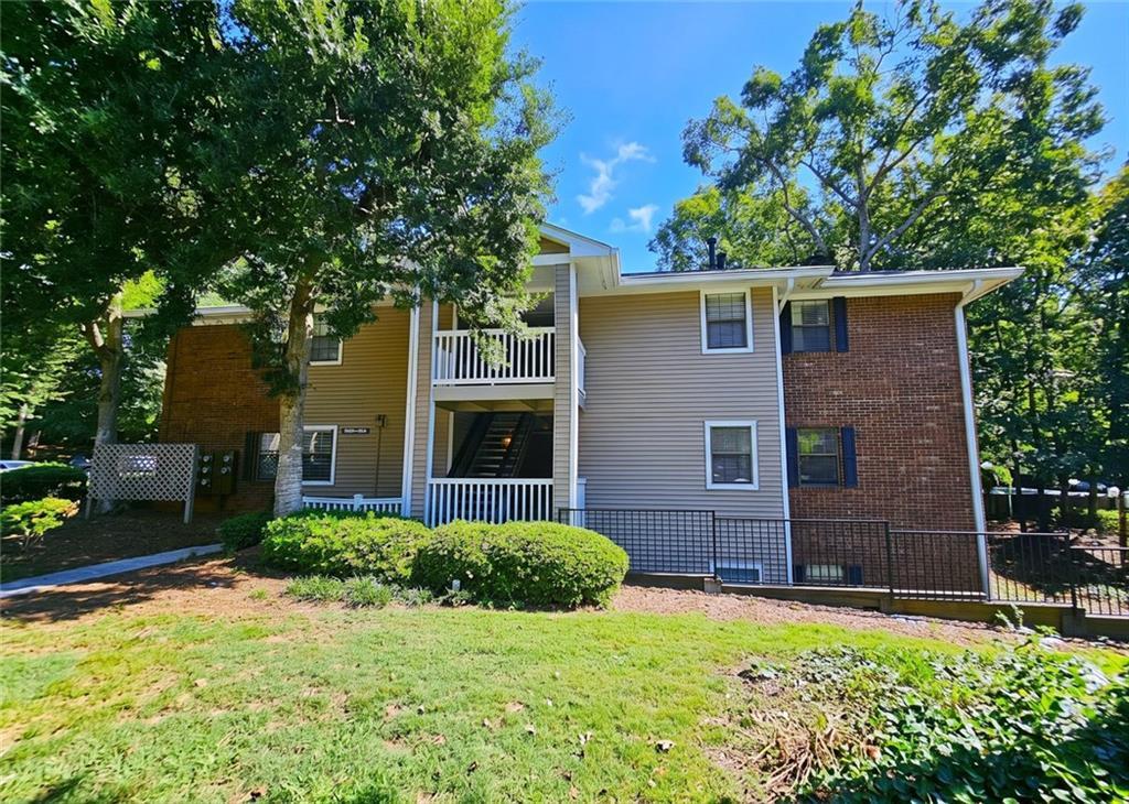 306 Barrington Hills Dr., Sandy Springs, GA 30350