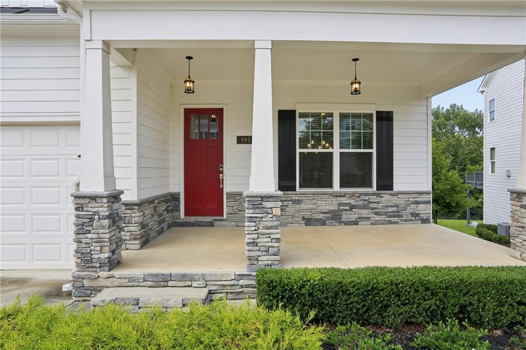 895 Samples Ln., Atlanta, GA 30318