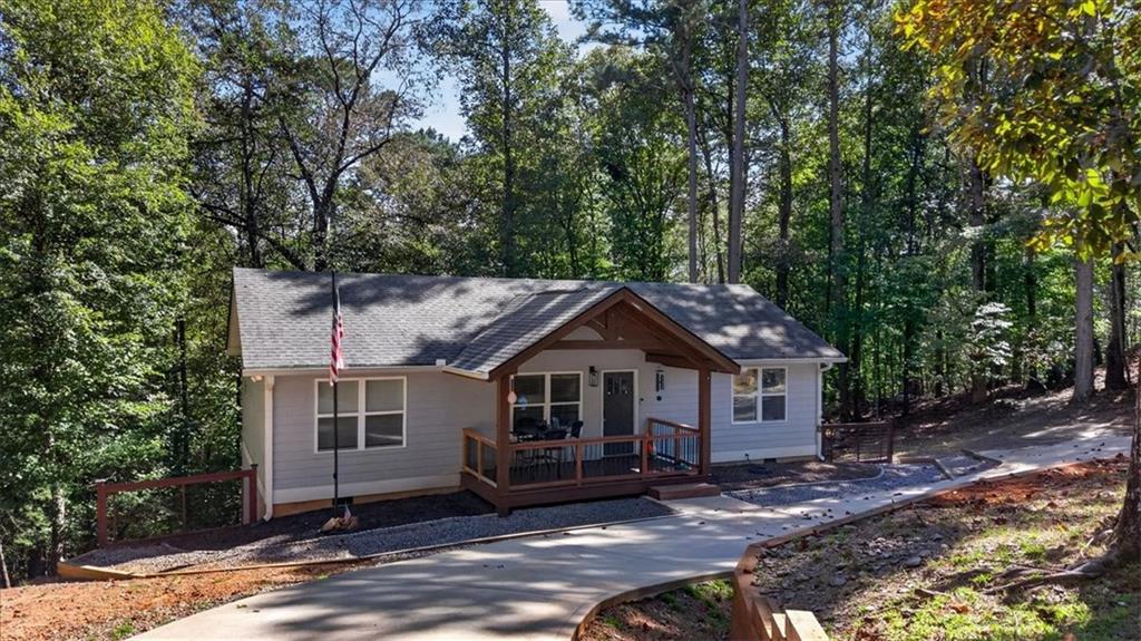 1485 Newport Dr, Ellijay, GA 30540