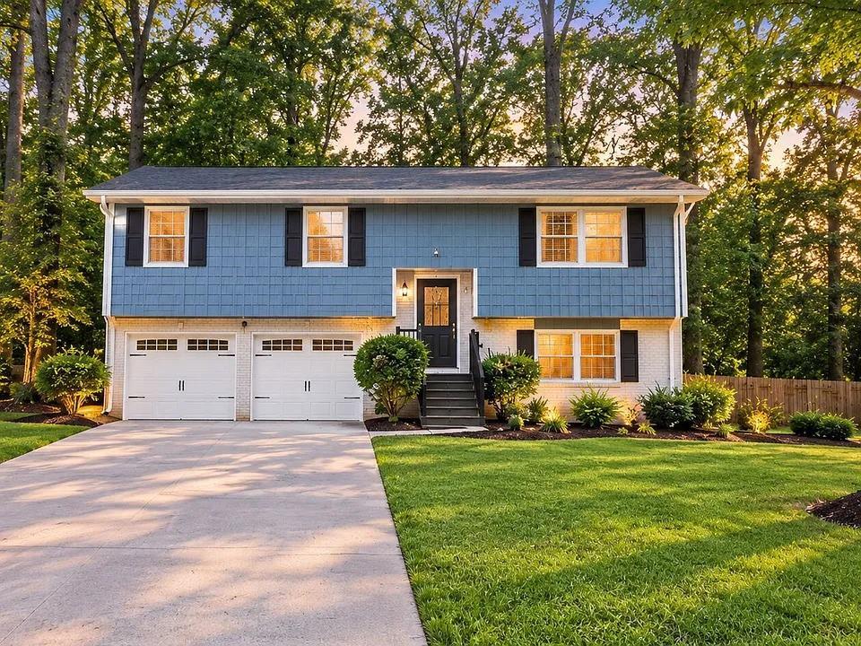 5902 Christopher Ln., Lithonia, GA 30058