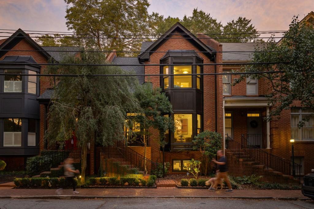 233 Sycamore Pl., Decatur, GA 30030