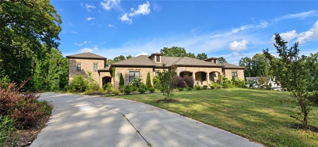1380 Elva Dr., Atlanta, GA 30331