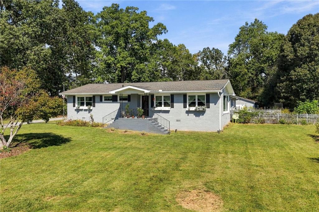 142 Collett Dr., Canton, GA 30115