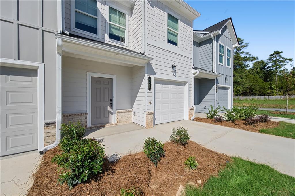 327 Rolling Green Rd., Adairsville, GA 30103