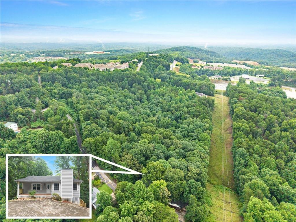 195 Golden Ave., Dahlonega, GA 30533