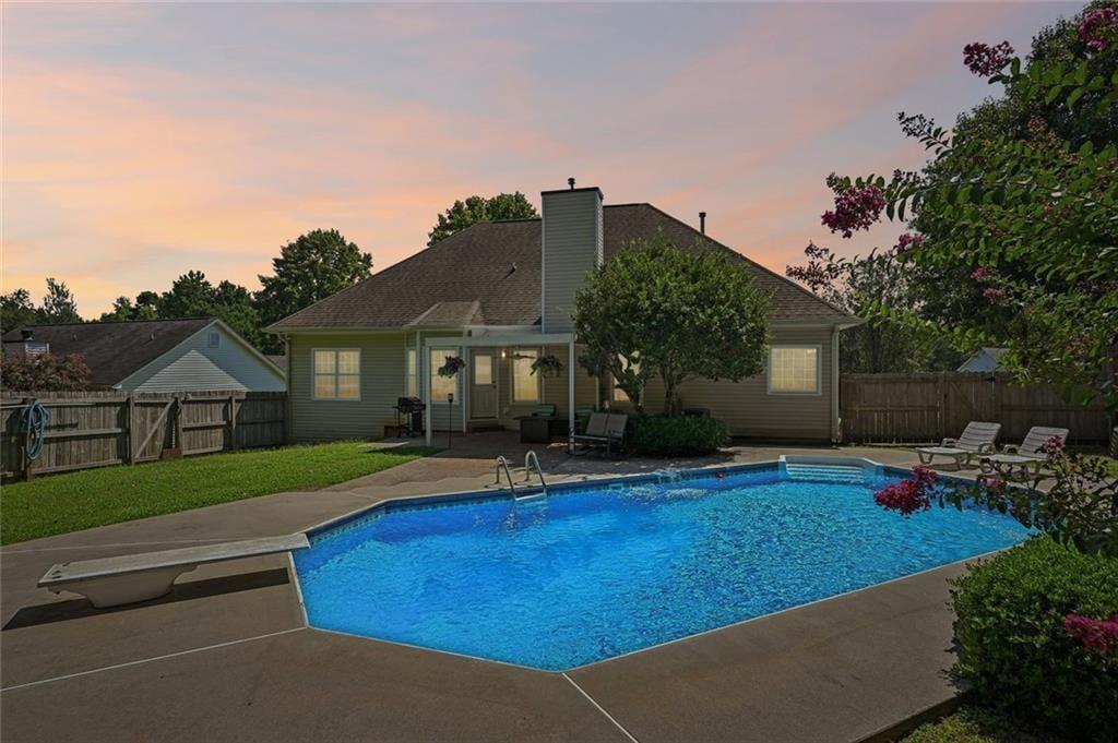 7590 Golden Sands Dr., Cumming, GA 30041