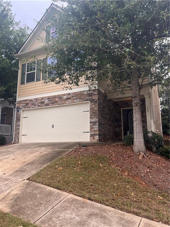 425 Village View Dr., Woodstock, GA 30188