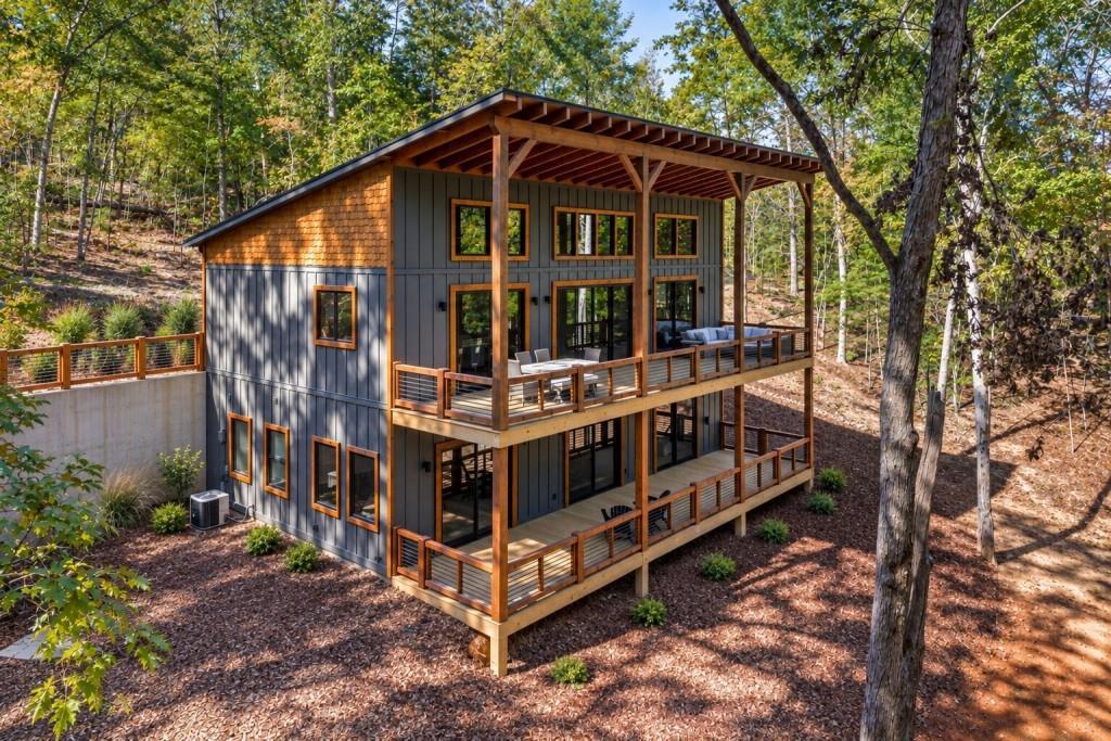259 Sunrock Mountain Rd., Blue Ridge, GA 30513