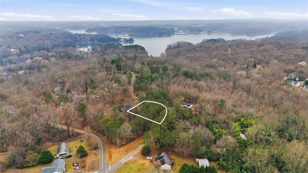 3319 Russell Dr., Gainesville, GA 30506