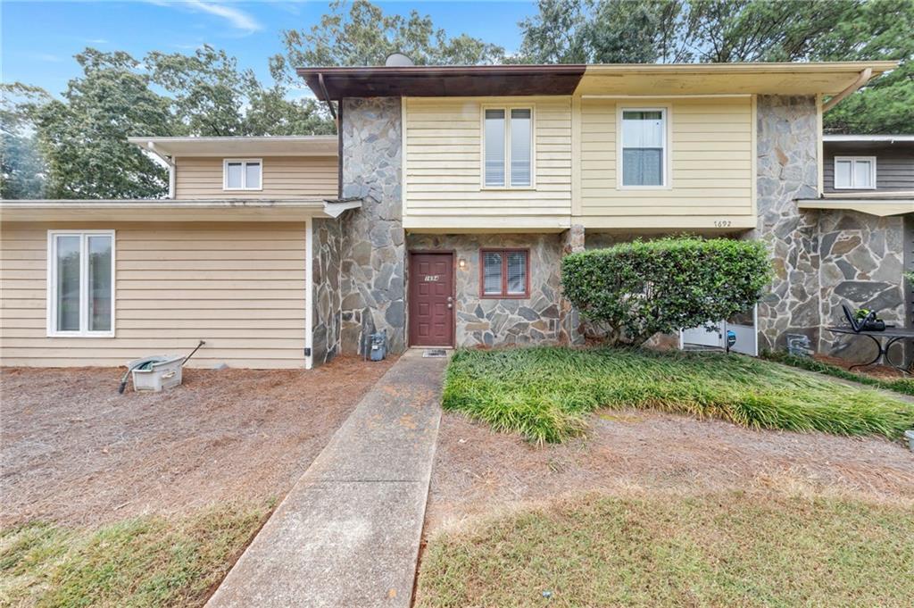 1694 Wynndowne Tr., Smyrna, GA 30080