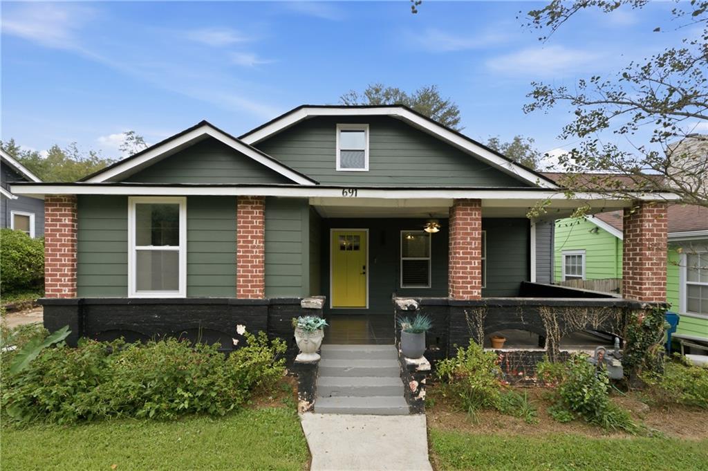 691 Florence Pl., Atlanta, GA 30318