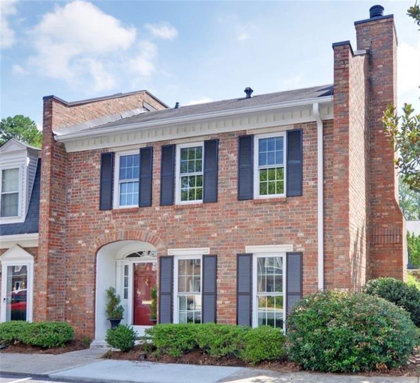 16 Palace Green Pl., Atlanta, GA 30318