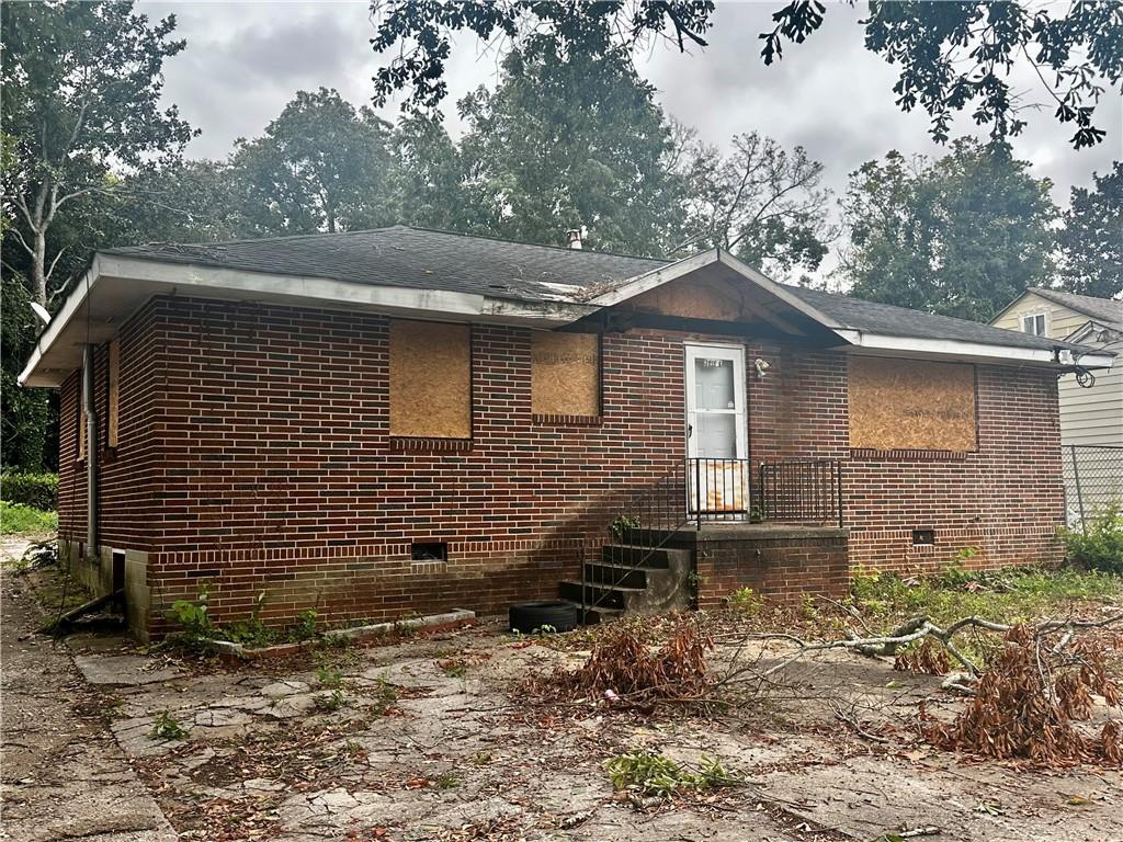 3016 Larose St., East Point, GA 30344