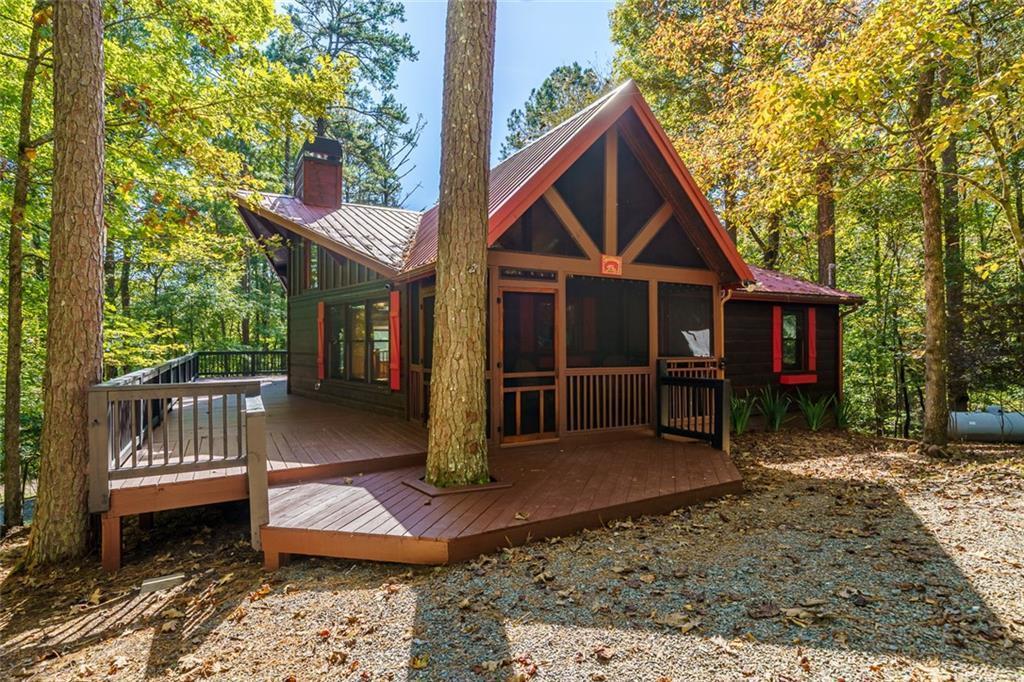 95 Miramar Dr., Ellijay, GA 30540