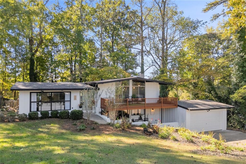 759 Dogwood Dr., Lawrenceville, GA 30046