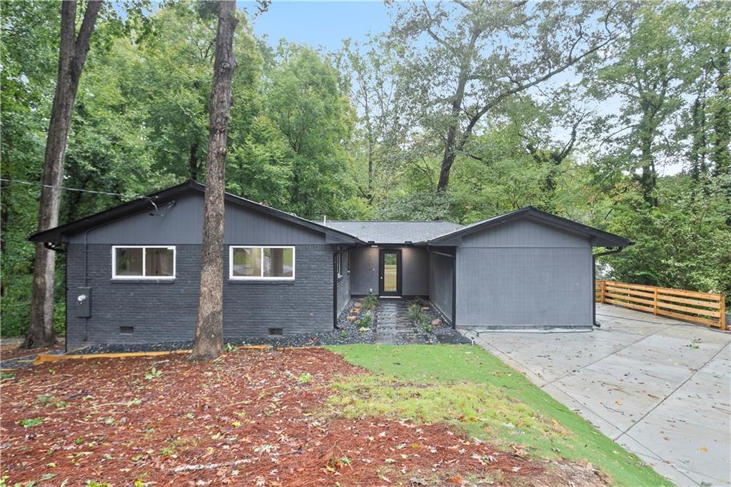 2363 Englewood Dr., East Point, GA 30344