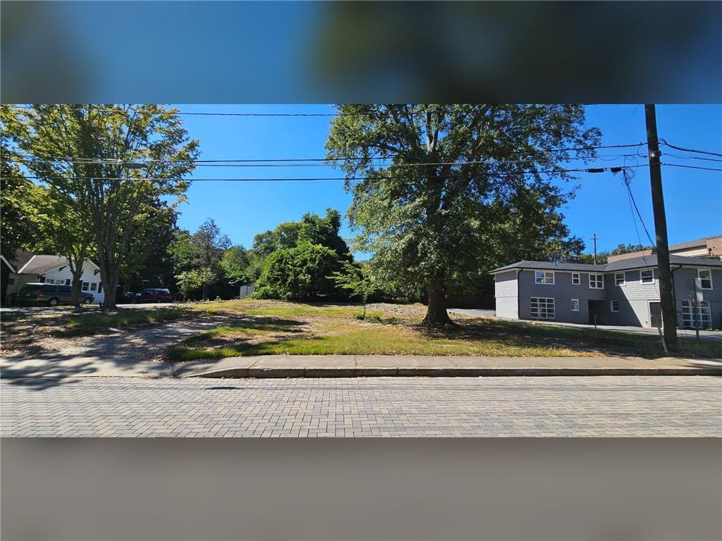 974 Myrtle St., Roswell, GA 30075
