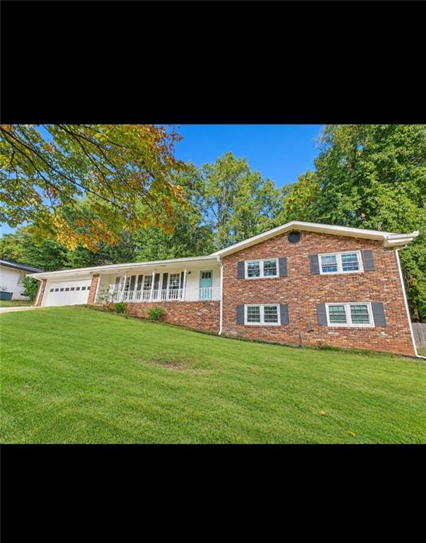 1300 Renee Dr., Lilburn, GA 30047