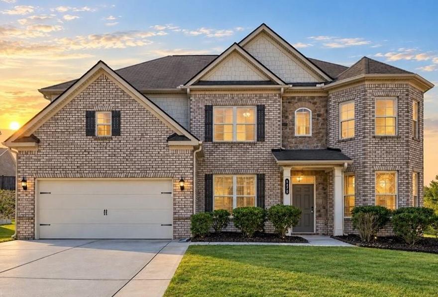5470 Mirror Lake Dr., Cumming, GA 30028