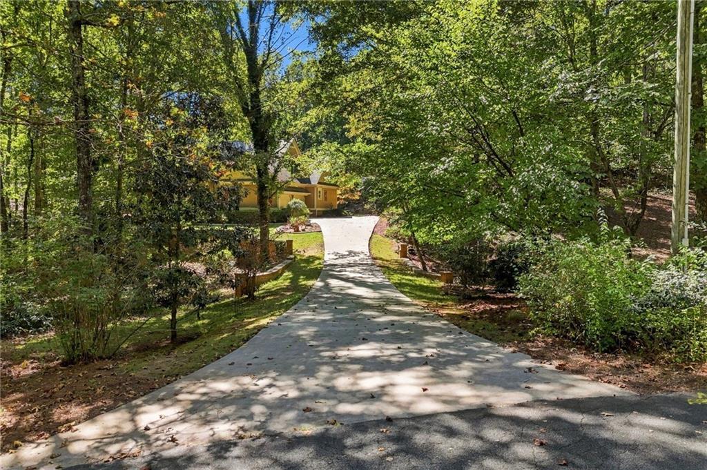 2131 Old Orchard Ln., Canton, GA 30114