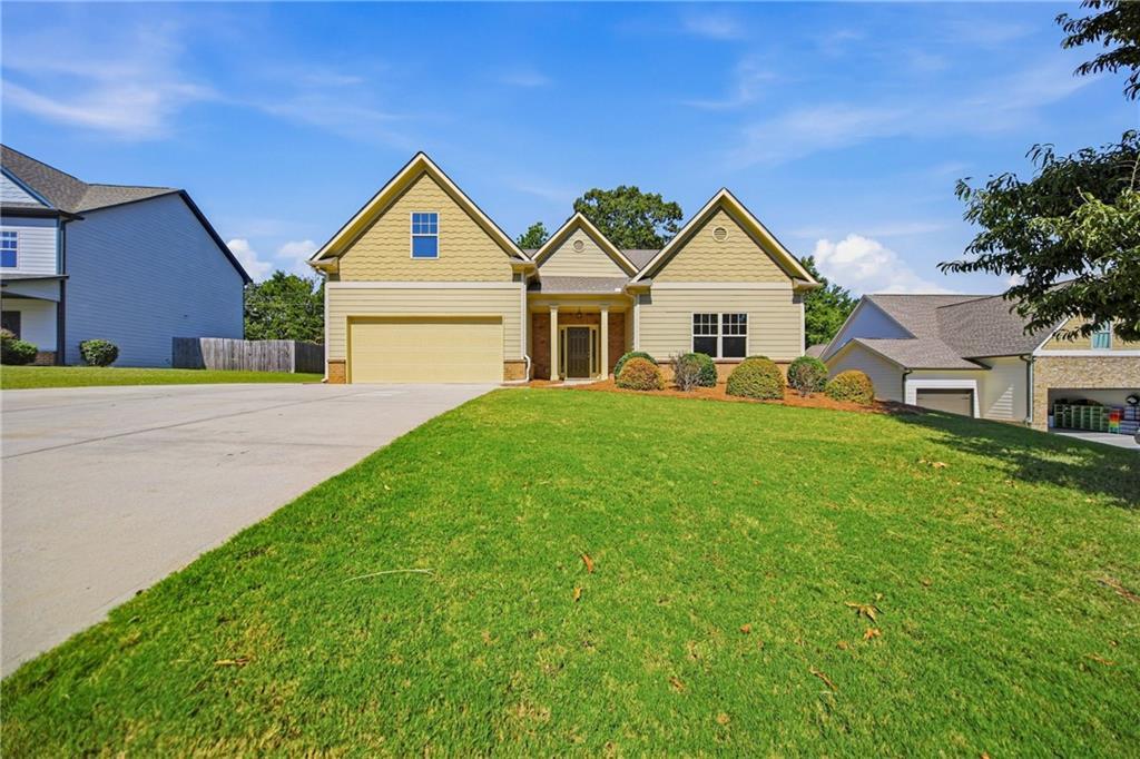 6372 Spring Cove Dr., Flowery Branch, GA 30542