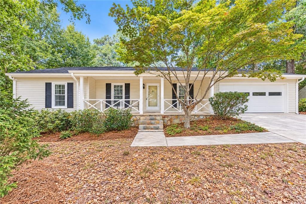 1025 Ridgedale Dr., Lawrenceville, GA 30043